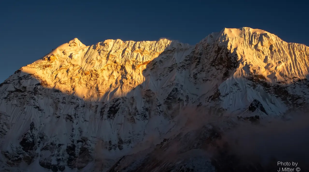 Sonnenuntergang am Island-Peak Basecamp