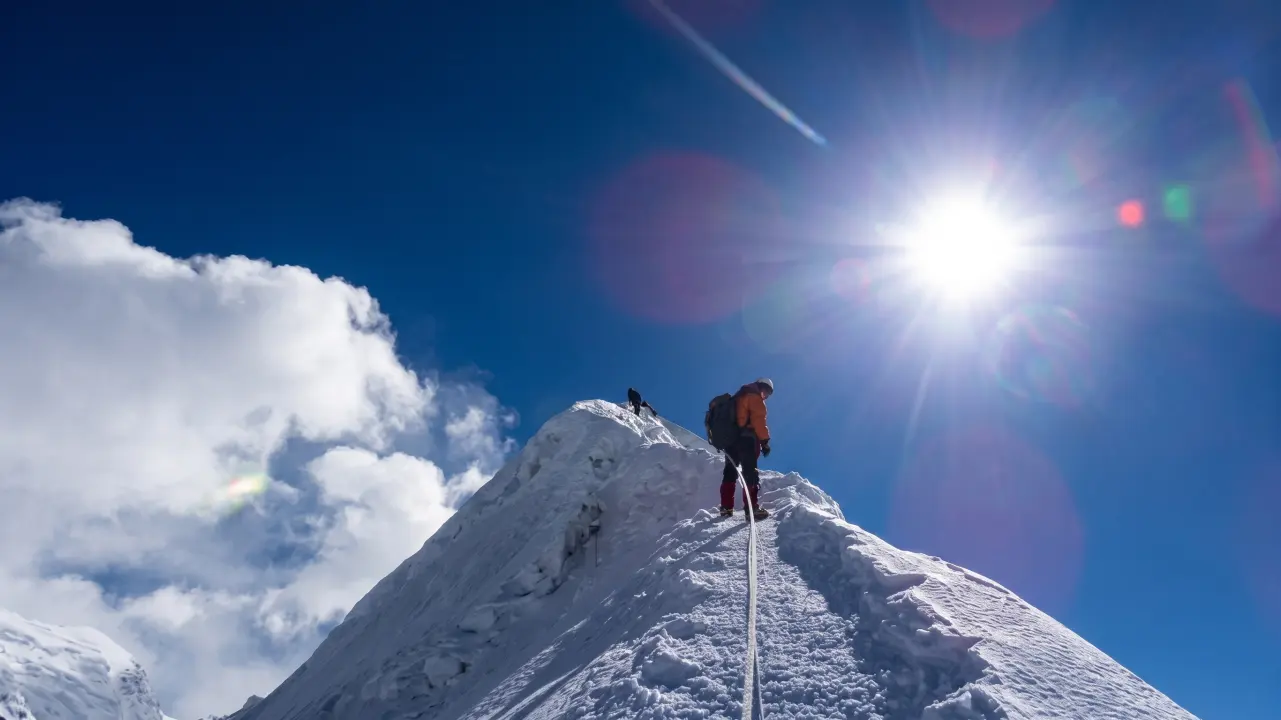 Auf dem Weg zum Island-Peak Summit