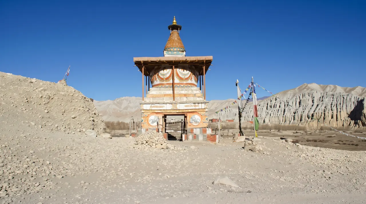 Prägende Felslandschaft im Mustang, Mustang-Trek