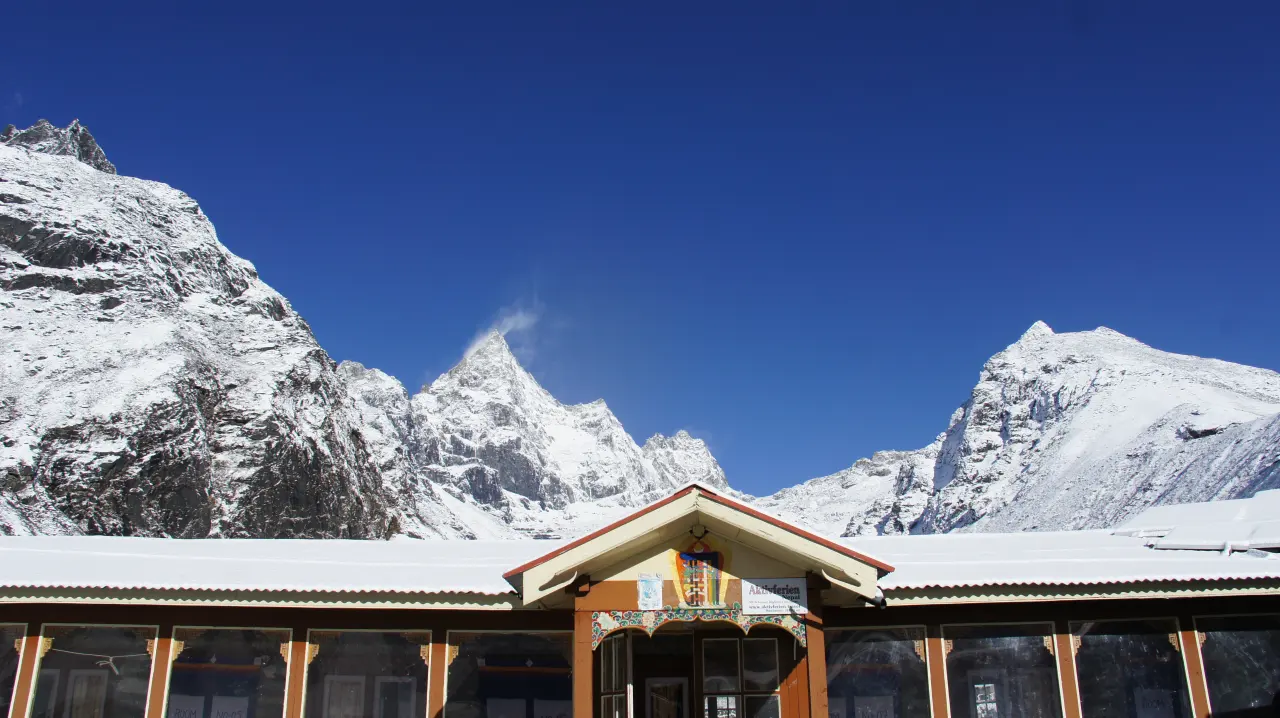 Everest Trekking