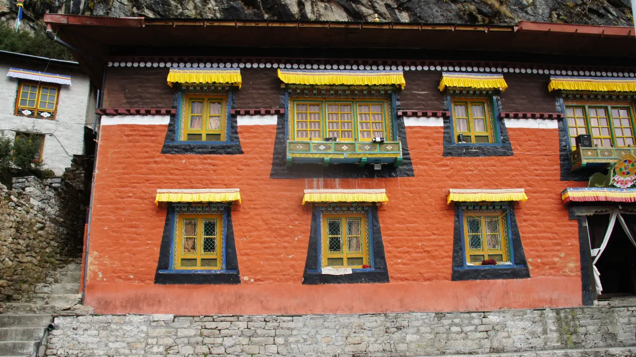 Everest Trekking
