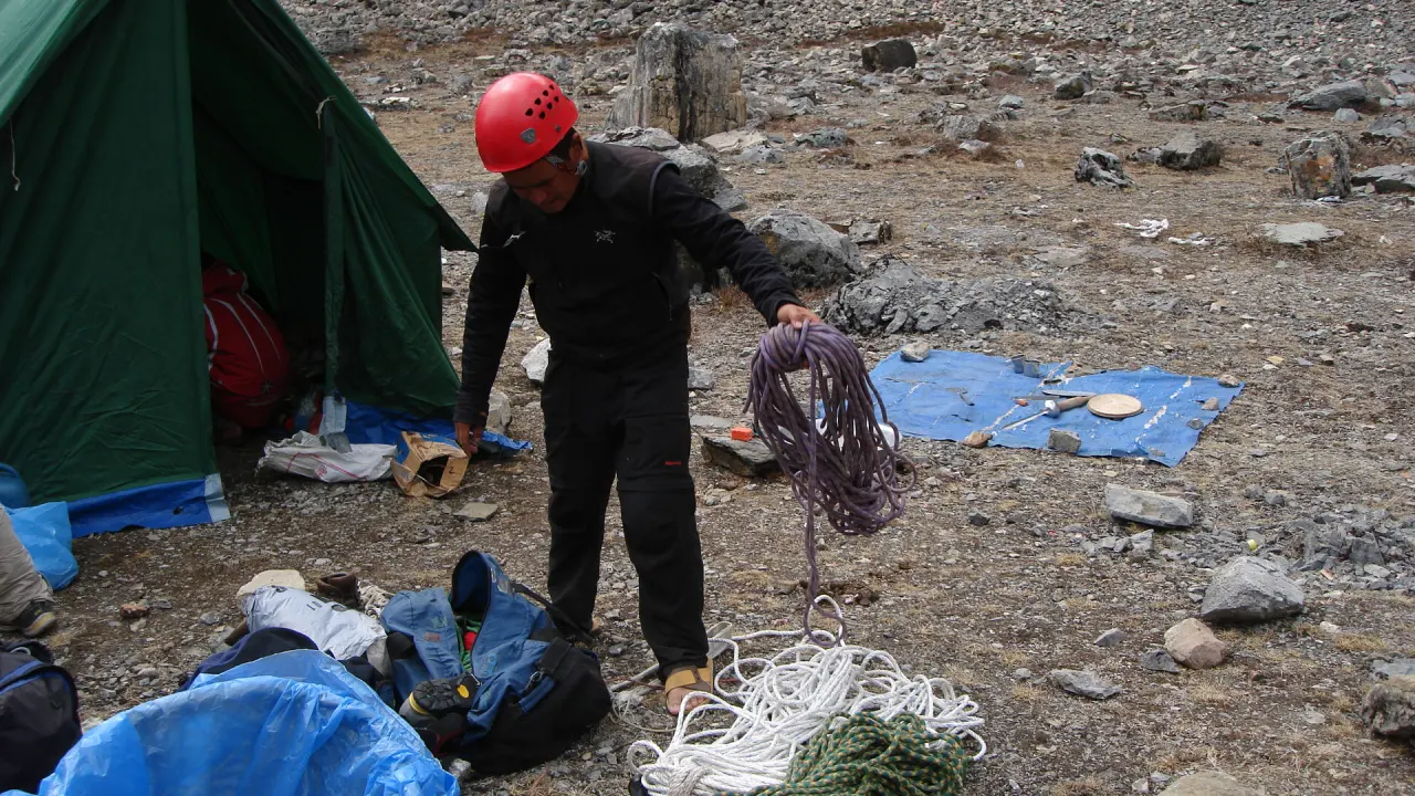 Chulu-West-Basecamp